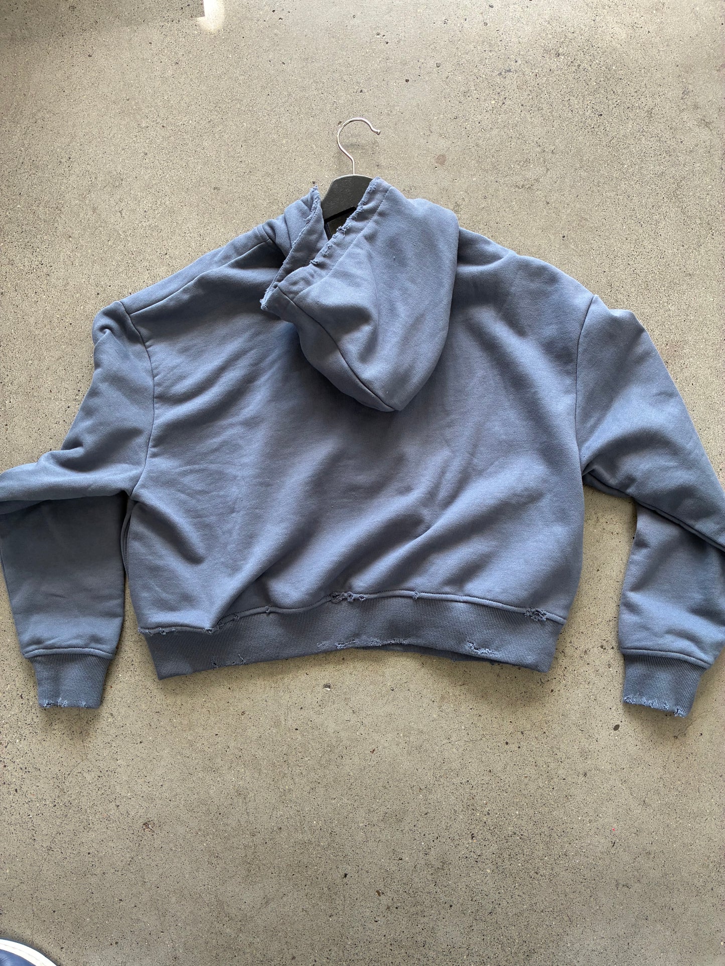 XIX HDC CROPPED & DISTRESSED HOODIE SZ S