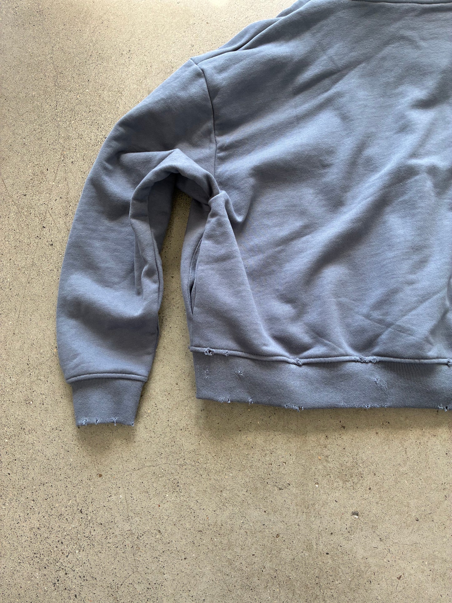 XIX HDC CROPPED & DISTRESSED HOODIE SZ L