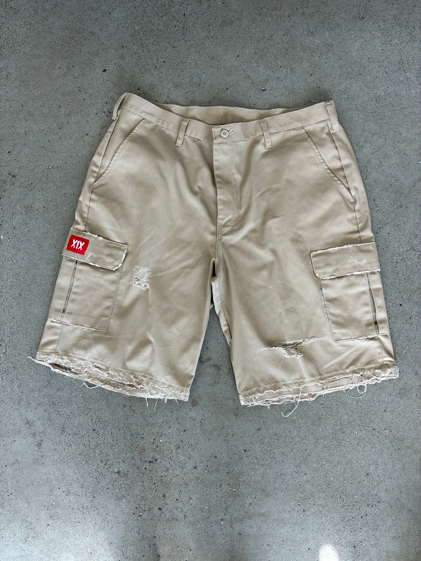 1OF1 XIX DISTRESSED CARGOS SZ 38