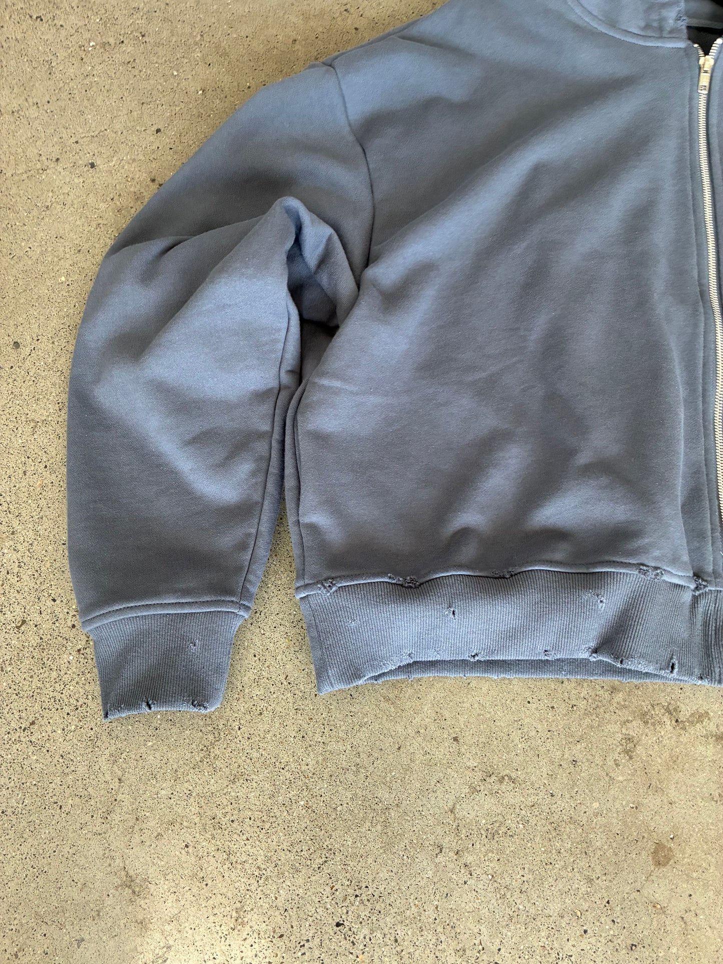 XIX HDC CROPPED & DISTRESSED HOODIE SZ L