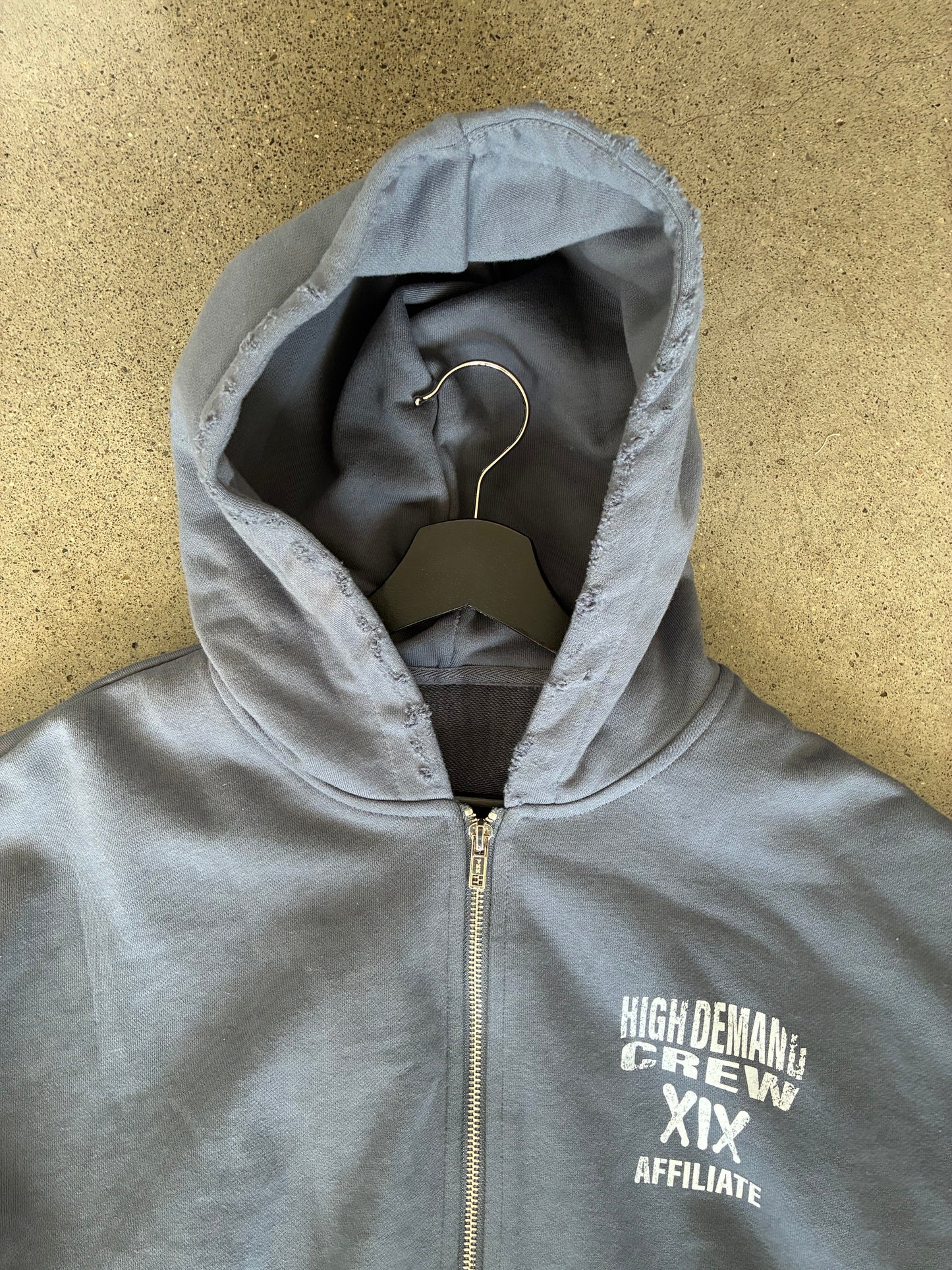 XIX HDC CROPPED & DISTRESSED HOODIE SZ S