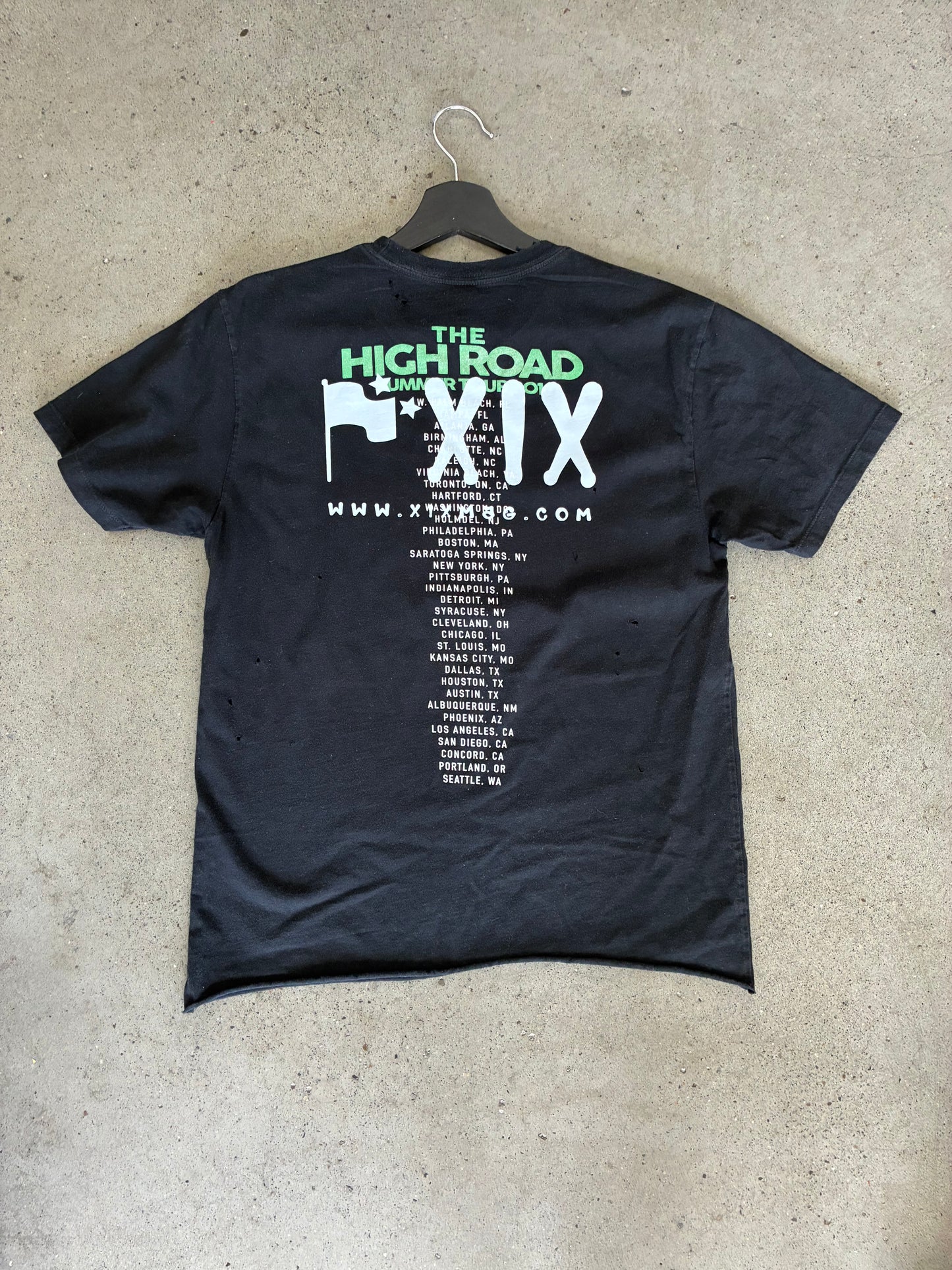 1OF1 FLAGSHIP XIX WIZ KHALIFA TOUR TEE SZ M