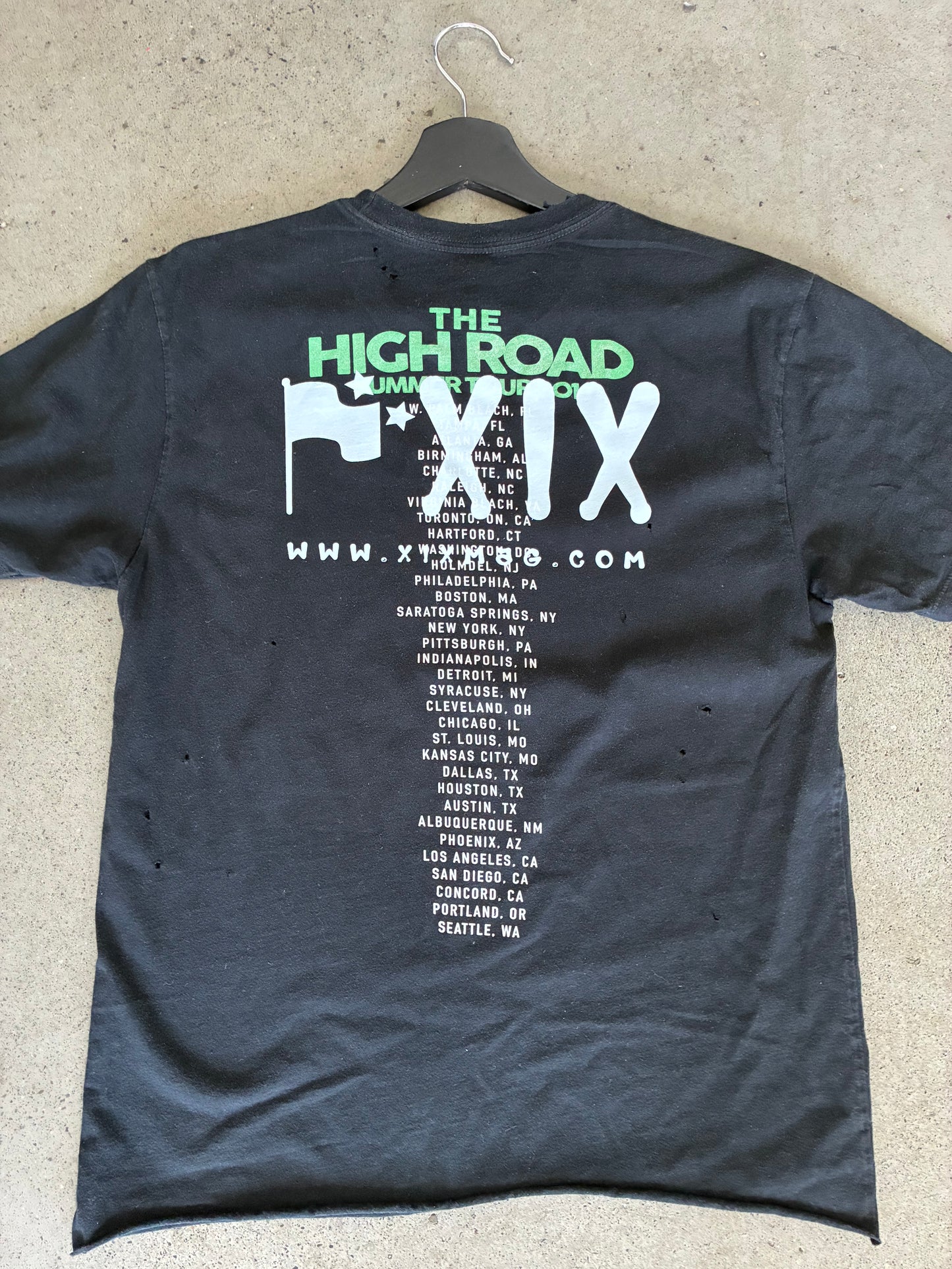 1OF1 FLAGSHIP XIX WIZ KHALIFA TOUR TEE SZ M