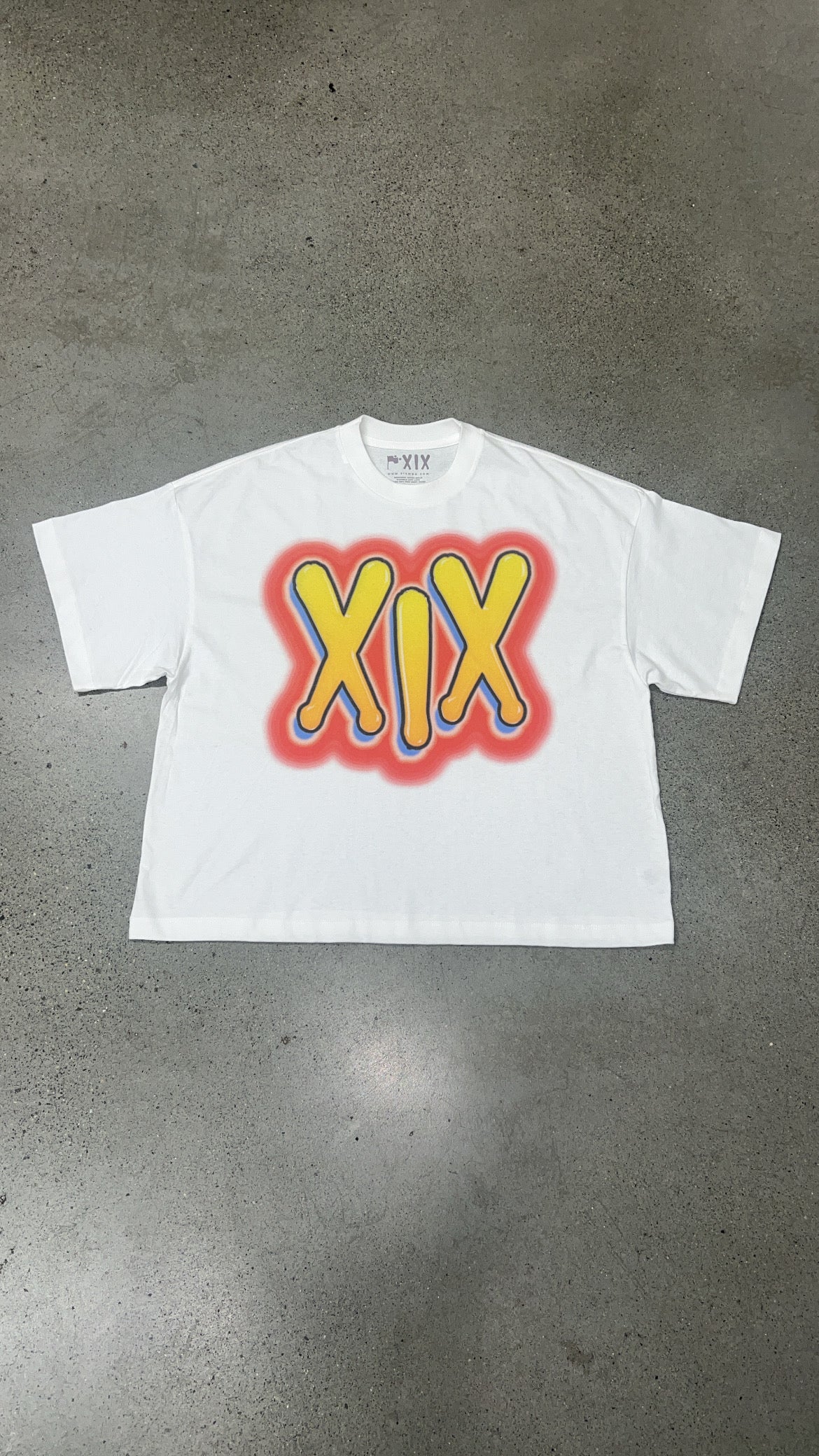 XIX CROPPED AIRBRUSH TEE