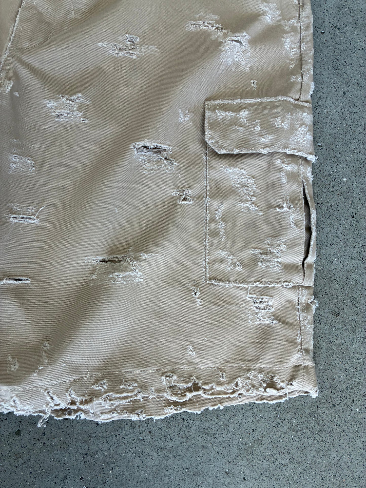 1OF1 XIX DISTRESSED CARGOS SZ 40